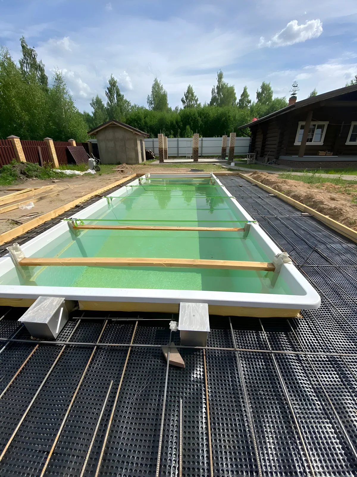 Laguna 9 — вечернее освещение в Сосновом Боре