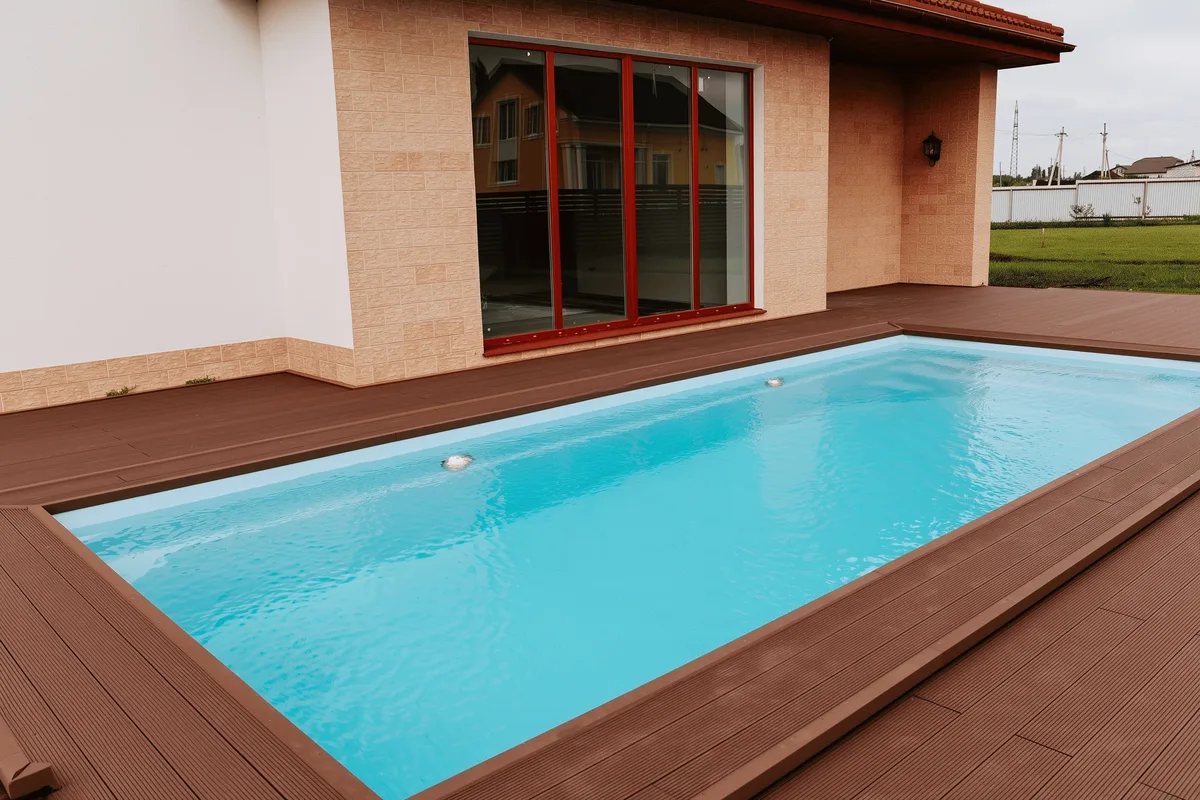 Композитный бассейн Laguna 8 — вид сверху в Сосновом Боре